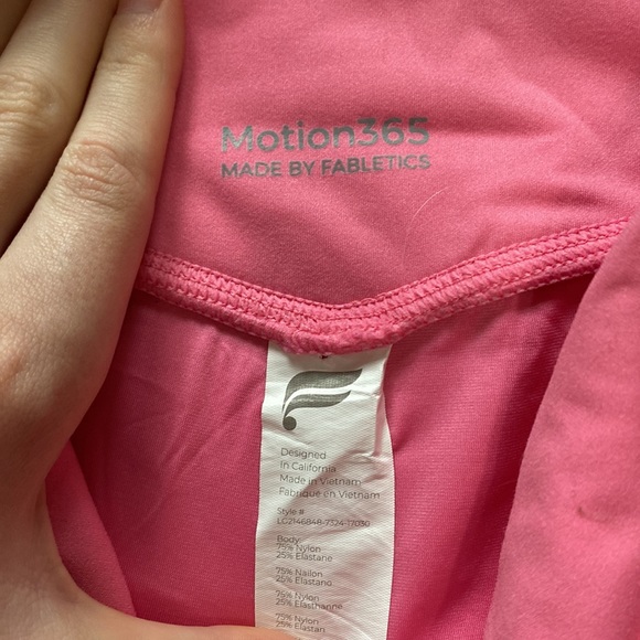 Fabletics anywhere high-waisted short 9” - Picture 5 of 7